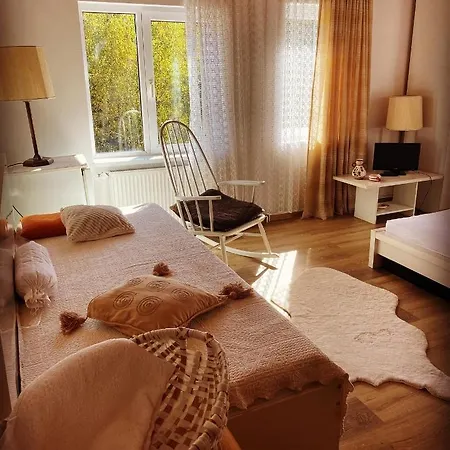 Casa Din Poiana Garana